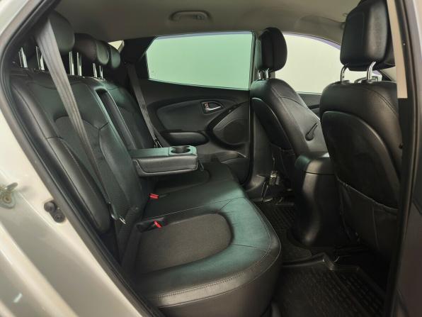 Hyundai ix35 I Рестайлинг с пробегом 2015 года, цена 1 350 000 рублей, 207663 км, внедорожник, Автокод Объявления