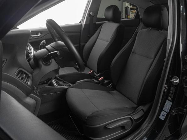 Hyundai Solaris II с пробегом 2017 года, цена 1 219 000 рублей, 189473 км, седан, Автокод Объявления