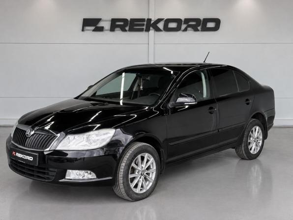 Skoda Octavia II (A5) Рестайлинг с пробегом 2013 года, цена 899 000 рублей, 197882 км, лифтбек, Автокод Объявления