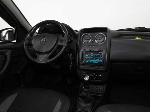 Renault Duster I Рестайлинг с пробегом 2017 года, цена 950 000 рублей, 195000 км, внедорожник, Автокод Объявления