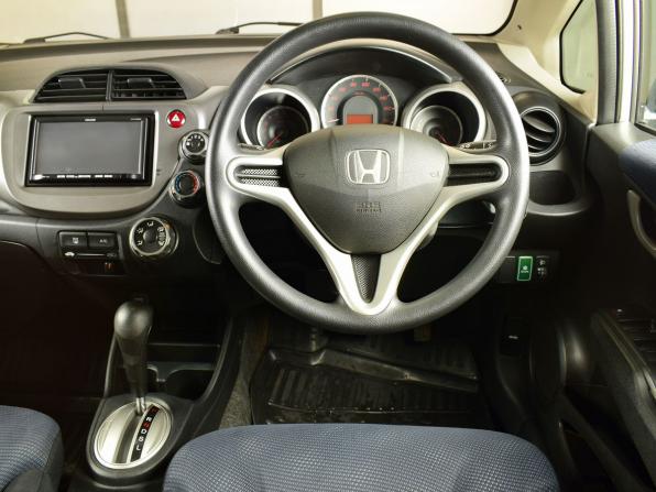 Honda Fit II с пробегом 2011 года, цена 879 995 рублей, 108945 км, хэтчбек, Автокод Объявления