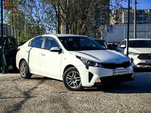 Kia Rio IV Рестайлинг с пробегом 2021 года, цена 1 179 000 рублей, 92686 км, седан, Автокод Объявления
