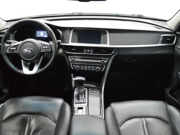 Kia Optima IV Рестайлинг с пробегом 2018 года, цена 1 300 000 рублей, 206307 км, седан, Автокод Объявления