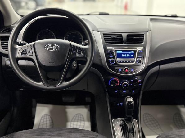 Hyundai Solaris I Рестайлинг с пробегом 2015 года, цена 1 065 000 рублей, 86678 км, седан, Автокод Объявления