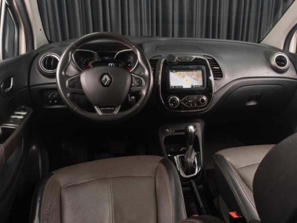 Renault Kaptur I с пробегом 2018 года, цена 1 559 000 рублей, 145129 км, внедорожник, Автокод Объявления