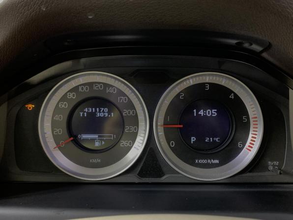 Volvo XC70 II с пробегом 2011 года, цена 1 165 000 рублей, 430000 км, универсал, Автокод Объявления