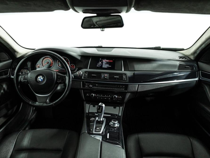 BMW 5 серии VI (F10/F11/F07) Рестайлинг Санкт-Петербург  - изображение 13