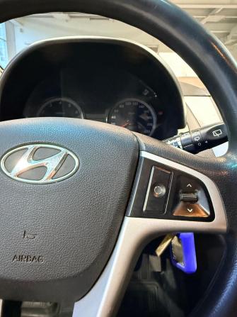 Hyundai Solaris I Рестайлинг с пробегом 2014 года, цена 849 000 рублей, 167000 км, хэтчбек, Автокод Объявления