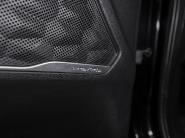 Hyundai Santa Fe IV Рестайлинг с пробегом 2021 года, цена 3 345 000 рублей, 93931 км, внедорожник, Автокод Объявления