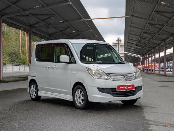 Suzuki Solio II с пробегом 2011 года, цена 799 900 рублей, 124500 км, минивэн, Автокод Объявления