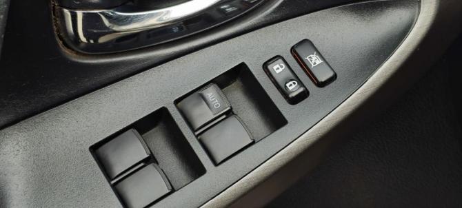 Toyota RAV4 III (XA30) с пробегом 2010 года, цена 1 022 000 рублей, 270000 км, внедорожник, Автокод Объявления