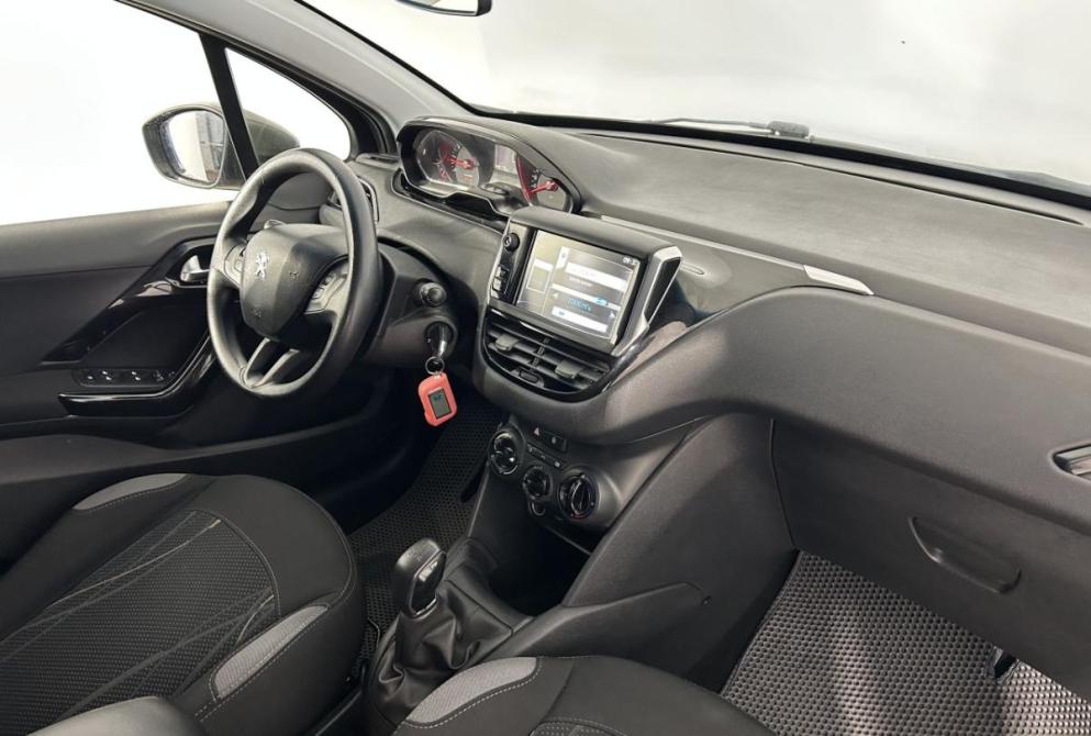 Peugeot 208 I Саранск  - изображение 20