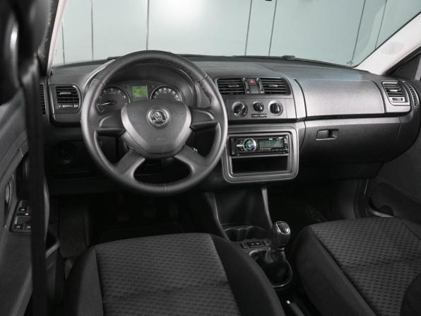 Skoda Fabia II Рестайлинг с пробегом 2013 года, цена 725 000 рублей, 75813 км, хэтчбек, Автокод Объявления