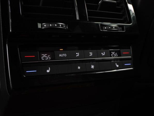 Volkswagen Touareg III с пробегом 2020 года, цена 4 779 000 рублей, 197135 км, внедорожник, Автокод Объявления