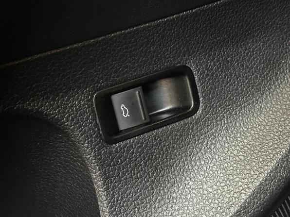 Volkswagen Polo V с пробегом 2012 года, цена 770 000 рублей, 190429 км, седан, Автокод Объявления