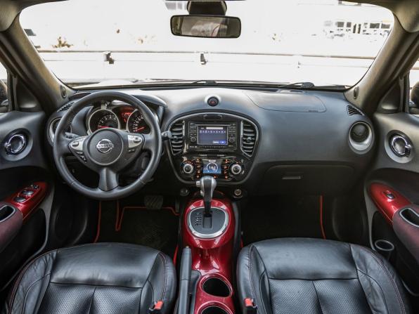 Nissan Juke I с пробегом 2011 года, цена 1 048 000 рублей, 144844 км, внедорожник, Автокод Объявления
