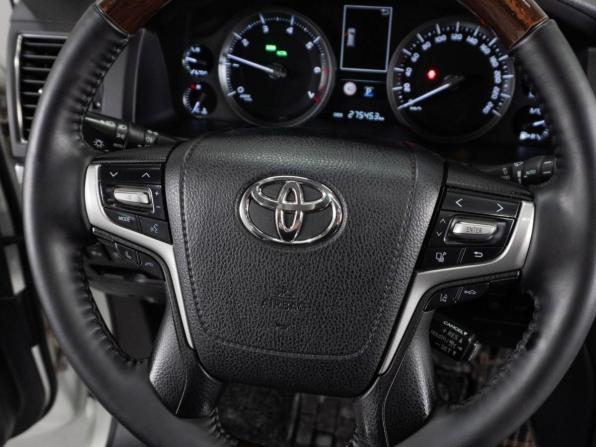 Toyota Land Cruiser 200 Series Рестайлинг 2 с пробегом 2016 года, цена 6 399 000 рублей, 275453 км, внедорожник, Автокод Объявления