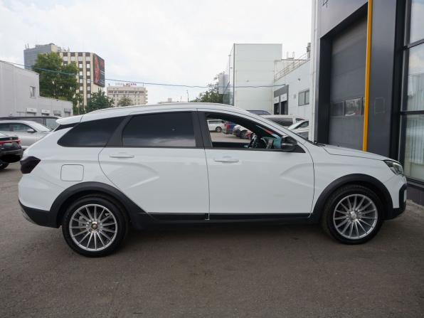 Lada (ВАЗ) Vesta I Рестайлинг (NG) с пробегом 2024 года, цена 1 380 000 рублей, 53659 км, универсал, Автокод Объявления