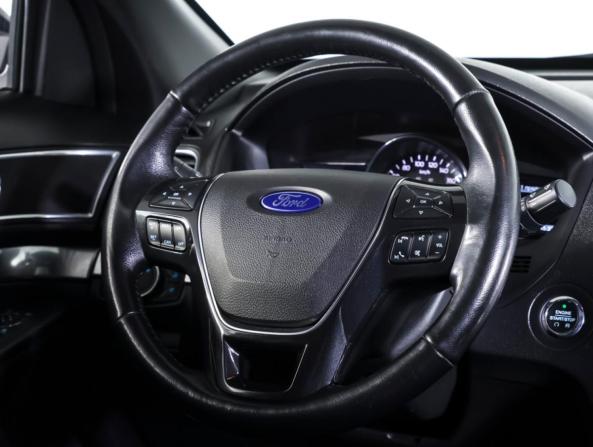 Ford Explorer V Рестайлинг с пробегом 2017 года, цена 2 990 000 рублей, 149000 км, внедорожник, Автокод Объявления