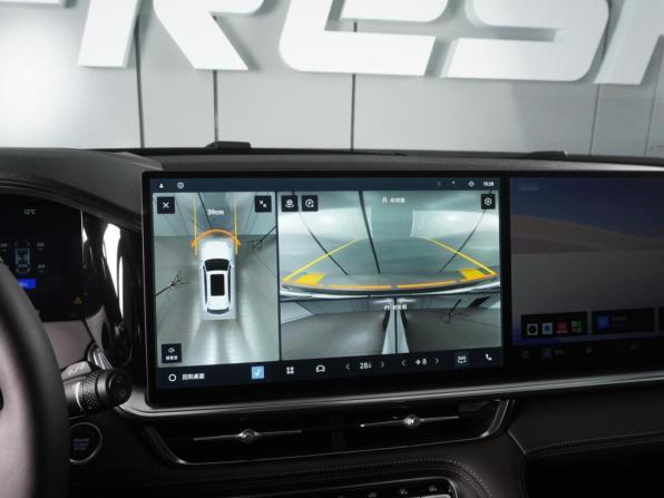 Geely Monjaro I Рестайлинг 2 с пробегом 2026 года, цена 4 466 000 рублей, 60 км, внедорожник, Автокод Объявления