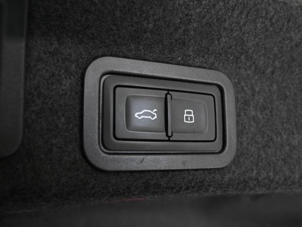 Audi A6 V (C8) с пробегом 2019 года, цена 4 339 000 рублей, 118124 км, седан, Автокод Объявления