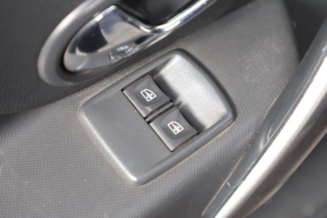 Renault Logan II с пробегом 2016 года, цена 879 000 рублей, 126002 км, седан, Автокод Объявления