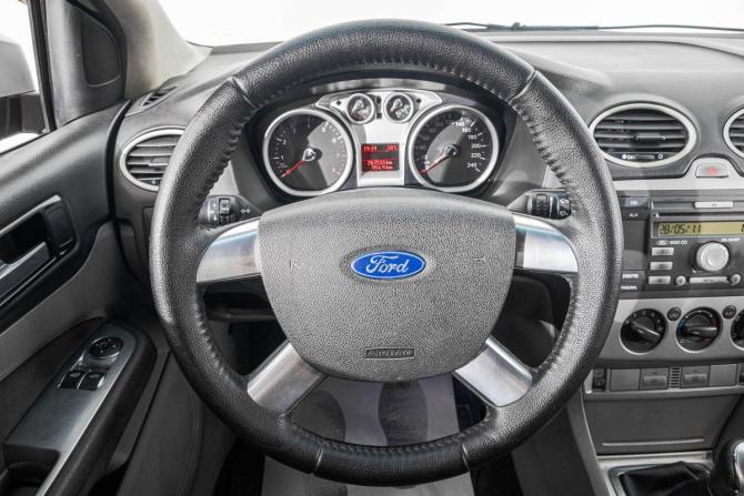 Ford Focus II Рестайлинг с пробегом 2011 года, цена 499 000 рублей, 265000 км, седан, Автокод Объявления