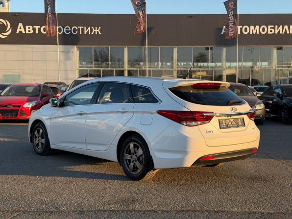 Hyundai i40 I Рестайлинг с пробегом 2016 года, цена 1 349 000 рублей, 112705 км, универсал, Автокод Объявления