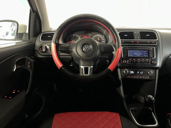 Volkswagen Polo V с пробегом 2013 года, цена 699 900 рублей, 179000 км, седан, Автокод Объявления