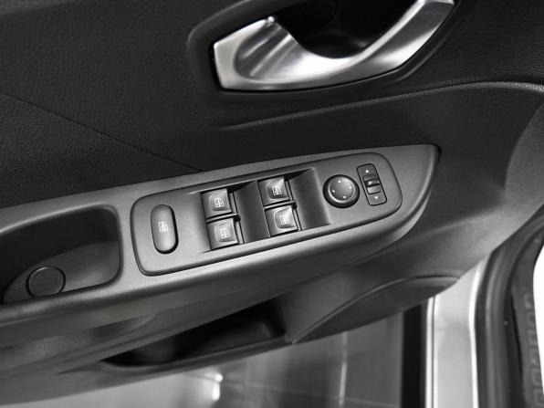 Renault Kaptur I Рестайлинг с пробегом 2021 года, цена 1 745 000 рублей, 30956 км, внедорожник, Автокод Объявления
