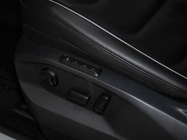 Volkswagen Tiguan II Рестайлинг с пробегом 2020 года, цена 2 850 000 рублей, 135875 км, внедорожник, Автокод Объявления