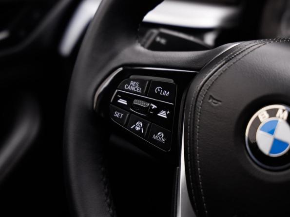 BMW 5 серии VII (G30/G31/G38) Рестайлинг с пробегом 2022 года, цена 4 356 000 рублей, 59807 км, седан, Автокод Объявления