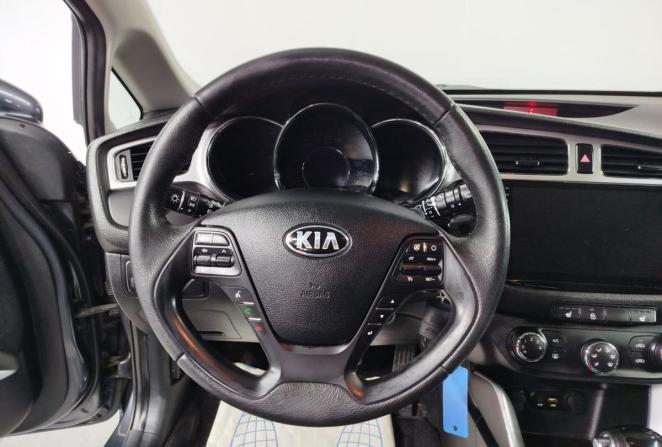 Kia Ceed II с пробегом 2015 года, цена 1 290 000 рублей, 164590 км, хэтчбек, Автокод Объявления