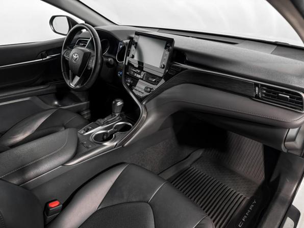Toyota Camry VIII (XV70) Рестайлинг с пробегом 2021 года, цена 2 890 000 рублей, 114344 км, седан, Автокод Объявления