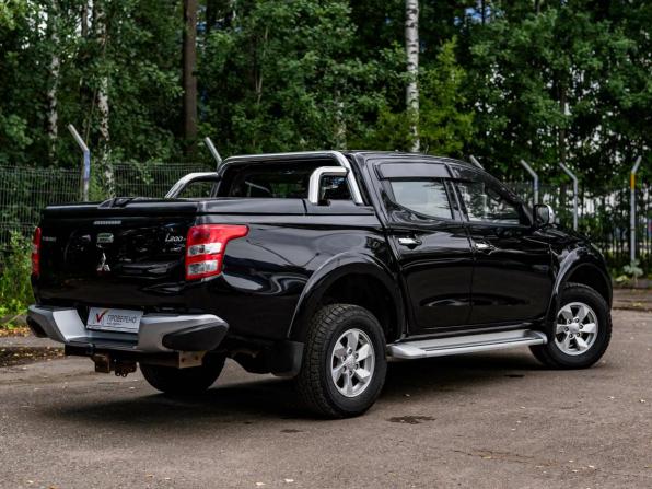 Mitsubishi L200 V Рестайлинг с пробегом 2017 года, цена 2 375 000 рублей, 78393 км, пикап, Автокод Объявления