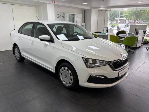 Skoda Rapid II с пробегом 2021 года, цена 1 548 000 рублей, 69370 км, лифтбек, Автокод Объявления