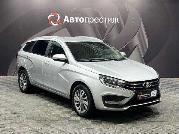 Lada (ВАЗ) Vesta I Рестайлинг (NG) с пробегом 2024 года, цена 1 410 000 рублей, 20100 км, универсал, Автокод Объявления