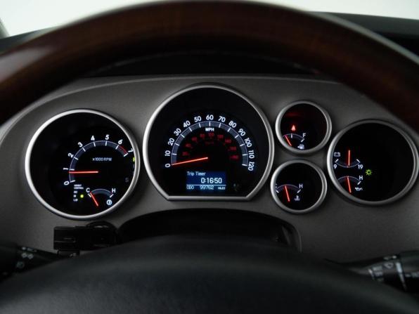 Toyota Sequoia II с пробегом 2012 года, цена 3 946 900 рублей, 160934 км, внедорожник, Автокод Объявления
