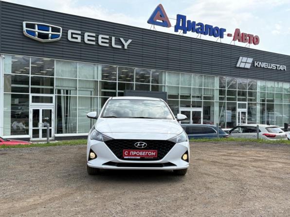 Hyundai Solaris II Рестайлинг с пробегом 2021 года, цена 1 790 000 рублей, 55171 км, седан, Автокод Объявления
