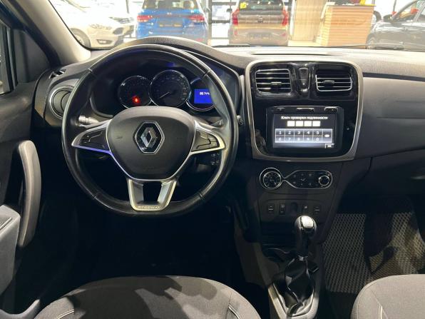 Renault Logan II Рестайлинг с пробегом 2018 года, цена 1 300 000 рублей, 86744 км, седан, Автокод Объявления