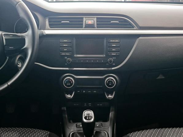 Kia Rio IV с пробегом 2017 года, цена 1 280 000 рублей, 81000 км, седан, Автокод Объявления