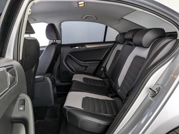 Volkswagen Jetta VI с пробегом 2012 года, цена 995 000 рублей, 184382 км, седан, Автокод Объявления