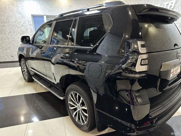 Toyota Land Cruiser Prado 150 Series Рестайлинг 3 с пробегом 2022 года, цена 10 650 000 рублей, 1992 км, внедорожник, Автокод Объявления