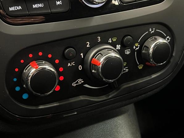 Renault Kaptur I с пробегом 2019 года, цена 1 268 000 рублей, 117693 км, внедорожник, Автокод Объявления