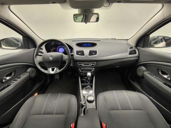 Renault Fluence I Рестайлинг с пробегом 2013 года, цена 964 000 рублей, 128965 км, седан, Автокод Объявления