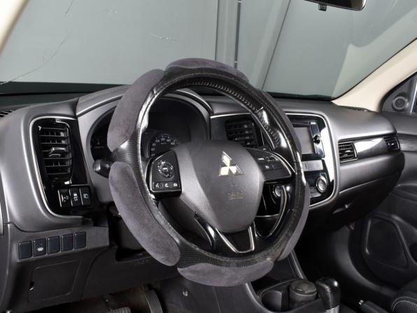 Mitsubishi Outlander III Рестайлинг 2 с пробегом 2016 года, цена 1 949 999 рублей, 86948 км, внедорожник, Автокод Объявления