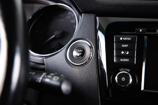 Nissan Qashqai II Рестайлинг с пробегом 2021 года, цена 2 399 000 рублей, 80000 км, внедорожник, Автокод Объявления
