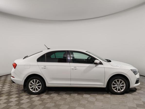 Skoda Rapid II с пробегом 2022 года, цена 1 750 000 рублей, 114055 км, лифтбек, Автокод Объявления