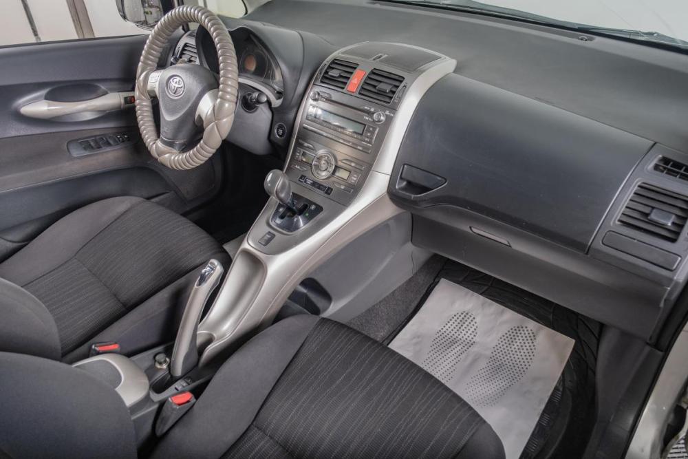 Toyota Auris I Томск  - изображение 14