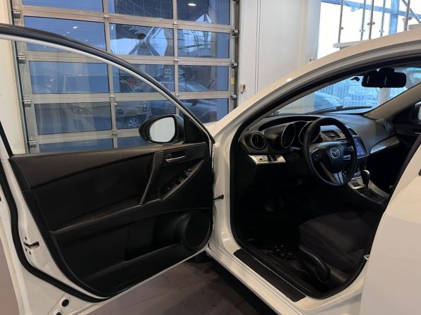 Mazda 3 II (BL) с пробегом 2009 года, цена 545 000 рублей, 292146 км, седан, Автокод Объявления